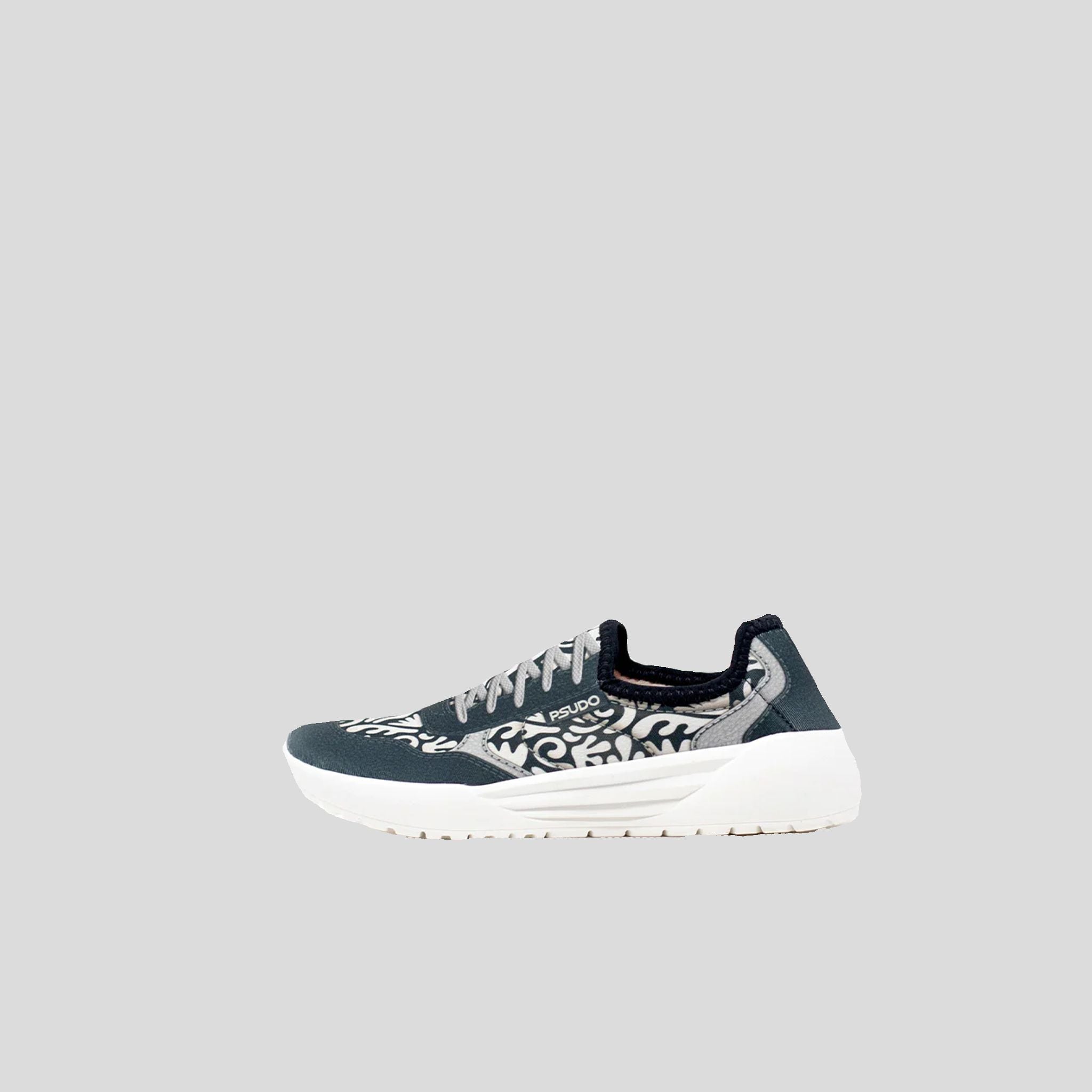 Court | Black/White
