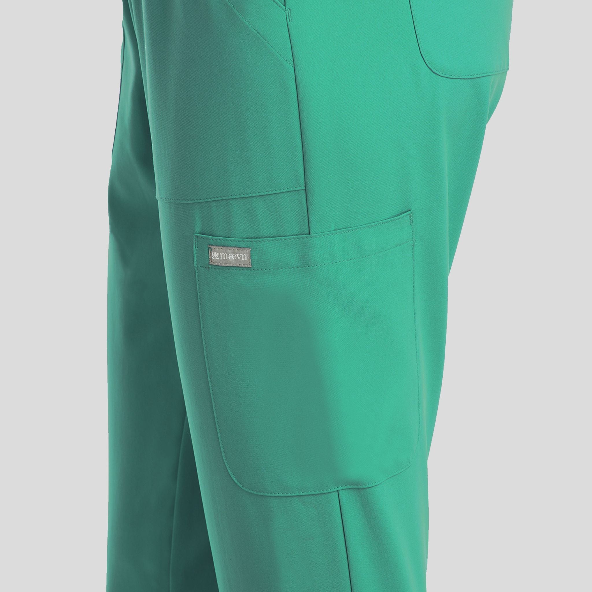 Maevn_Momentum_5091_surgicalgreen_detail